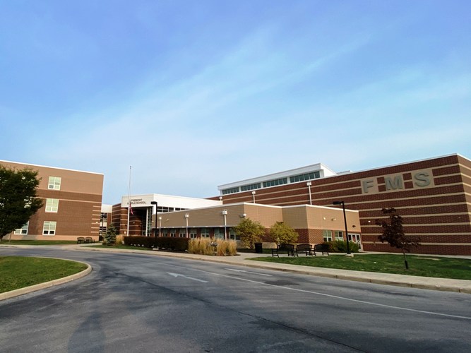 Exterior photograph of Fremont Middle School